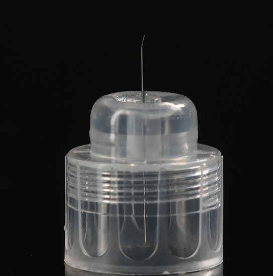 Originele close-up van de LINKFAR pennaald met blootliggende metalen naald en transparante kunststof contactvoet